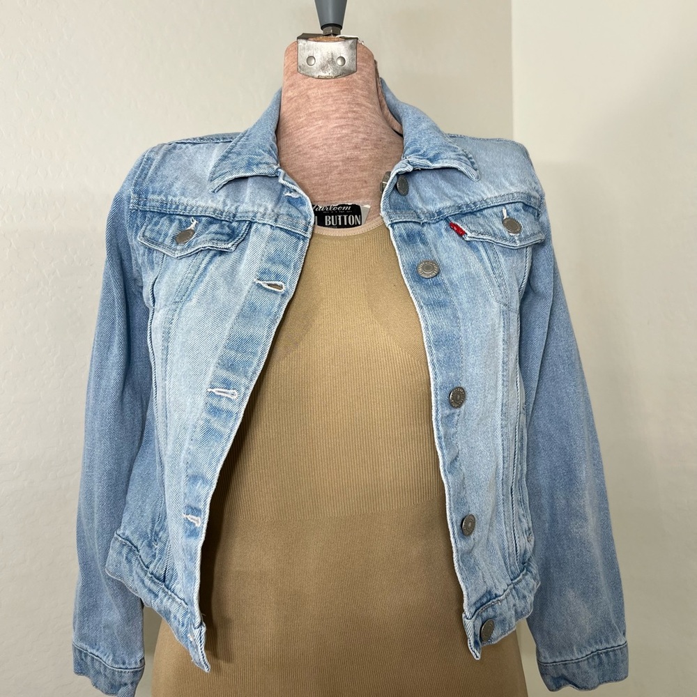 Levi's Classic Light Blue Jean Jacket